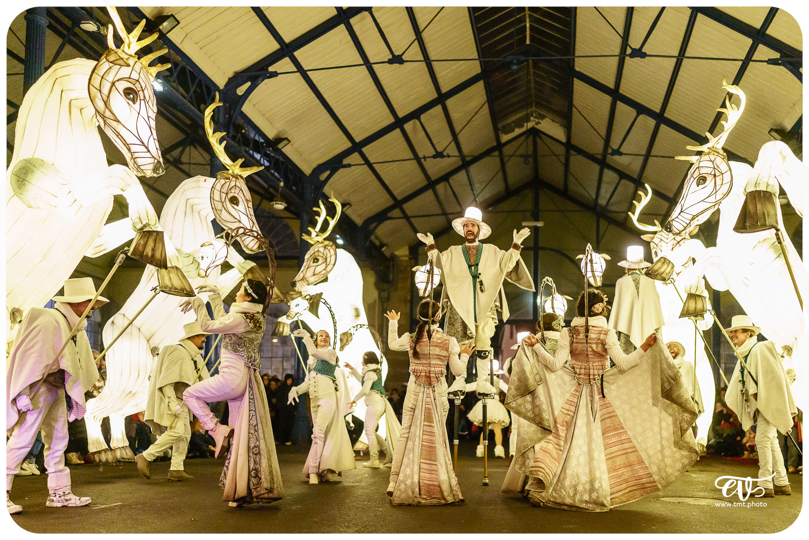 PARADE AMOUREUSE (CIE REMUE MENAGE)